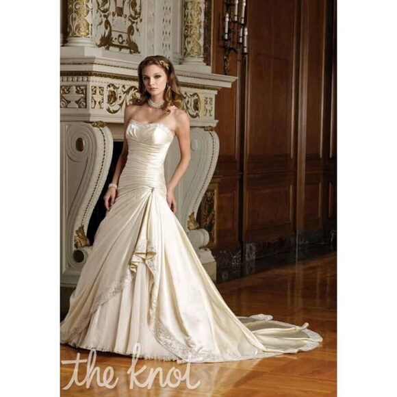 Sophia Tolli Wedding Gown Y2801 - Picture 1 of 6